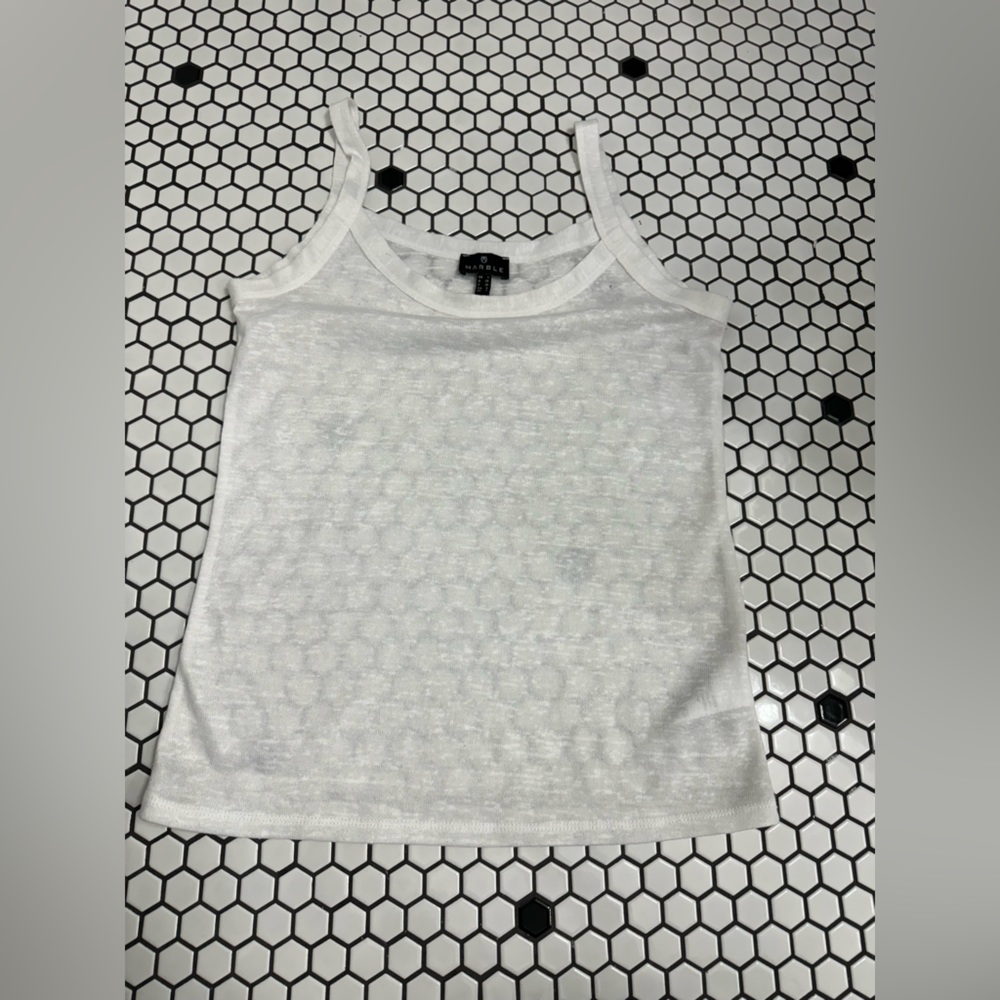 Marble tank top size small